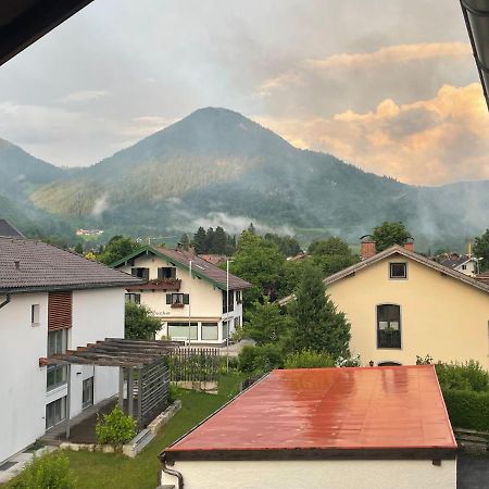 Kleines Nest Mit Bergblick Apartment Unterwoessen Ngoại thất bức ảnh
